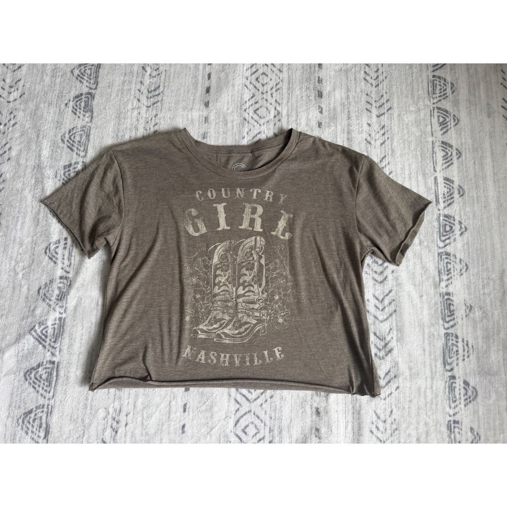 Social Culture Country Girl Nashville Graphic Cropped Tee Women's Medium Cowgirl